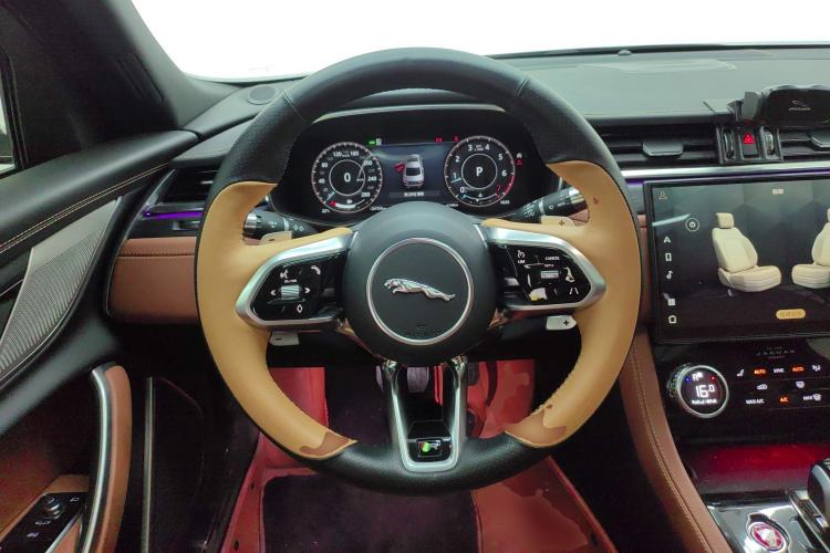 Used Jaguar XFL 2022 XFL 2.0T P250 Two-Wheel-Drive Elite Sport Edition Steering Wheel