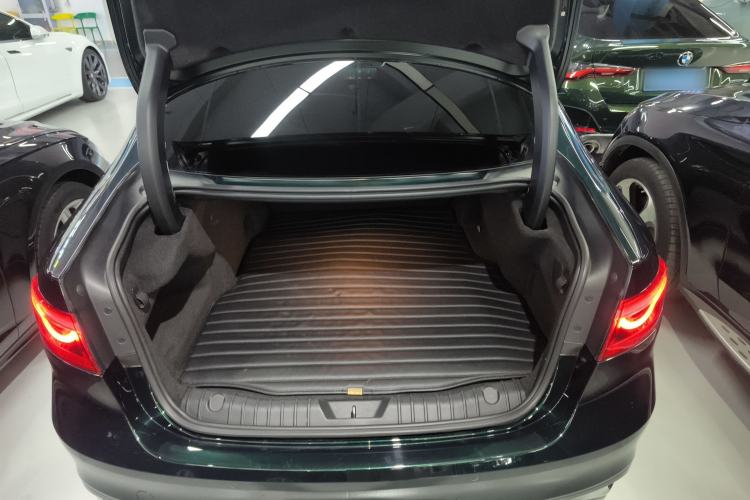 Used Jaguar XFL 2022 XFL 2.0T P250 Two-Wheel-Drive Elite Sport Edition Trunk