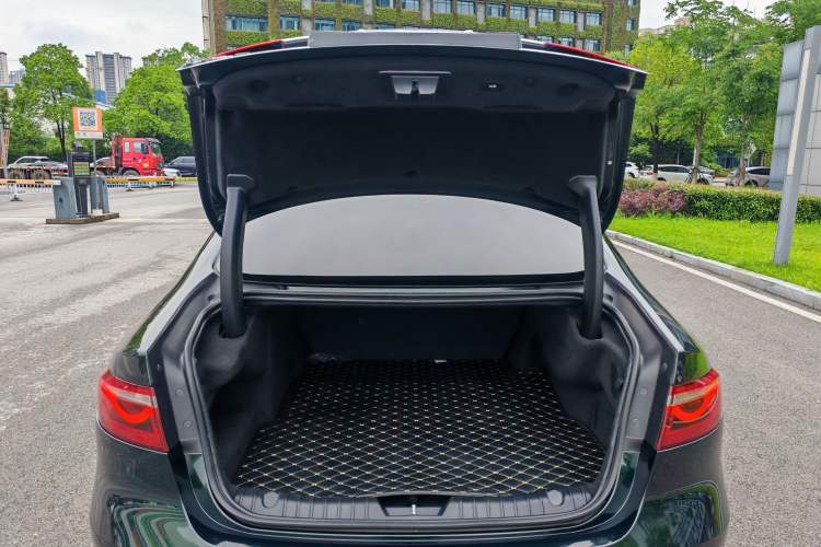 Used Jaguar XFL 2022 XFL 2.0T P200 Two-Wheel-Drive Elite Luxury Edition Trunk