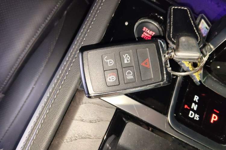 Used Jaguar XFL 2022 XFL 2.0T P250 Two-Wheel-Drive Prestige Luxury Edition Vehicle Key