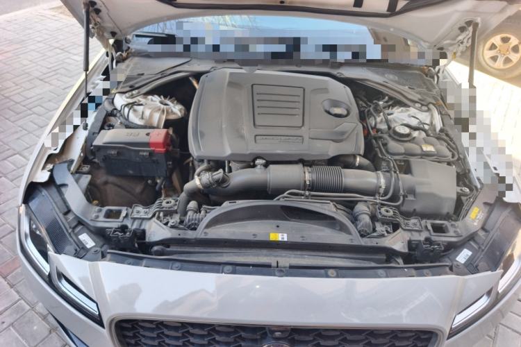 Used Jaguar XFL 2022 XFL 2.0T P250 Two-Wheel-Drive Elite Sport Edition Engine Bay