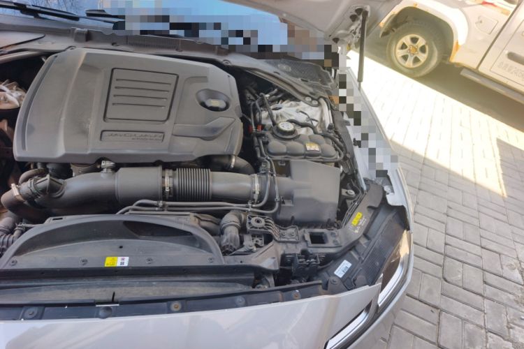 Used Jaguar XFL 2022 XFL 2.0T P250 Two-Wheel-Drive Elite Sport Edition Engine Bay Left