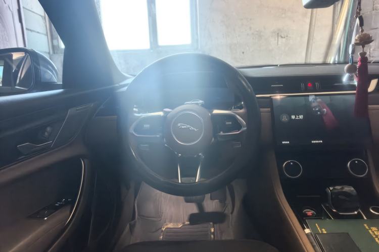 Used Jaguar XFL 2022 XFL 2.0T P250 Two-Wheel-Drive Prestige Luxury Edition Steering Wheel