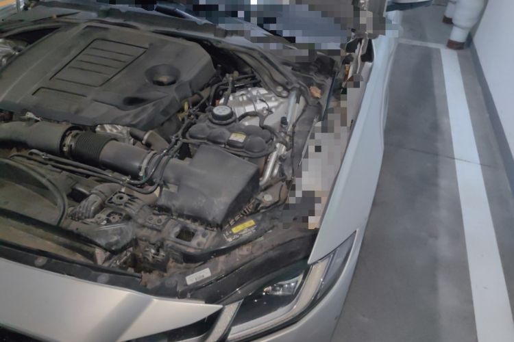 Used Jaguar XFL 2022 XFL 2.0T P250 Two-Wheel-Drive Elite Sport Edition Engine Bay Left