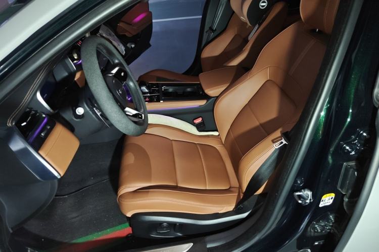 Used Jaguar XFL 2022 XFL 2.0T P250 Two-Wheel-Drive Elite Sport Edition Left Front Seat