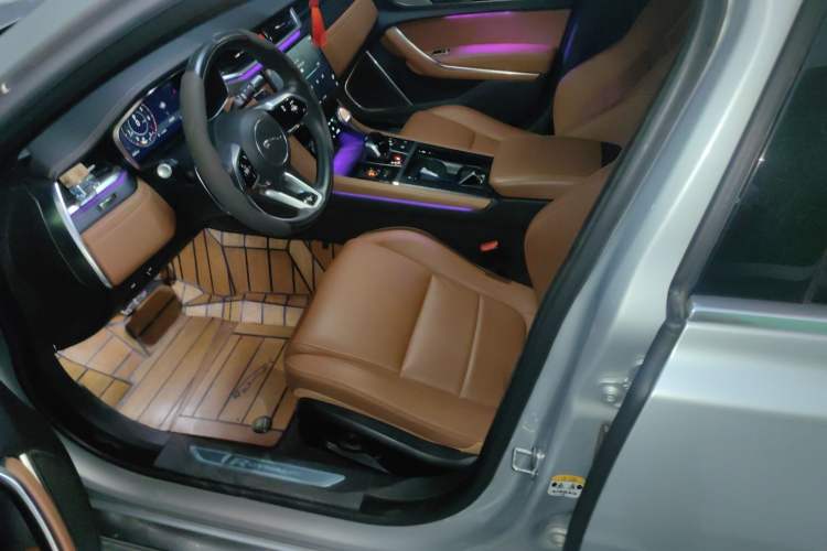 Used Jaguar XFL 2022 XFL 2.0T P250 Two-Wheel-Drive Elite Sport Edition Left Front Seat