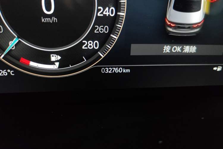 Used Jaguar XFL 2022 XFL 2.0T P250 Two-Wheel-Drive Prestige Luxury Edition Odometer Close Up