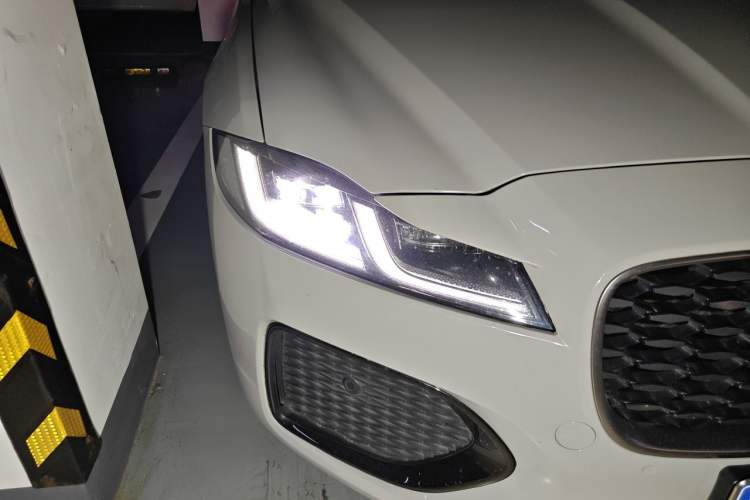 Used Jaguar XFL 2022 XFL 2.0T P250 Two-Wheel-Drive Elite Sport Edition Right Front Headlight