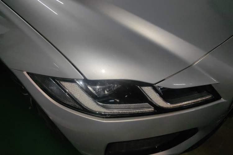 Used Jaguar XFL 2022 XFL 2.0T P250 Two-Wheel-Drive Elite Sport Edition Right Front Headlight