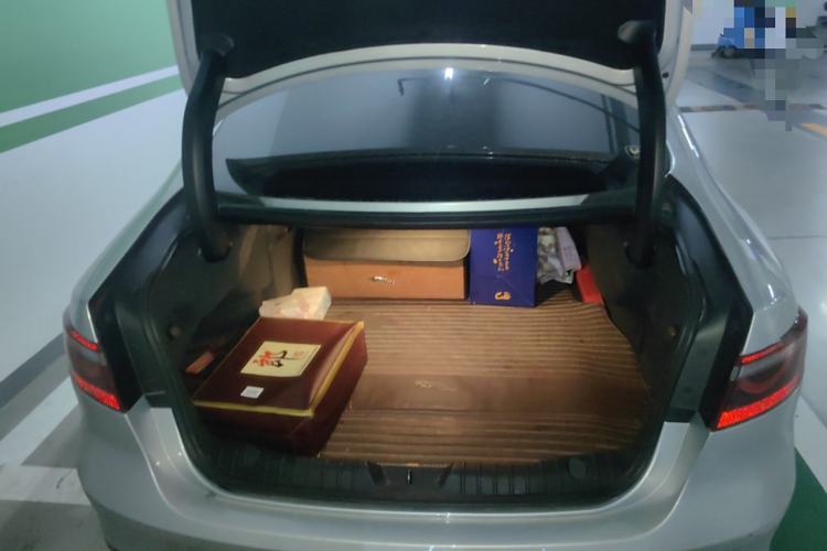 Used Jaguar XFL 2022 XFL 2.0T P250 Two-Wheel-Drive Elite Sport Edition Trunk