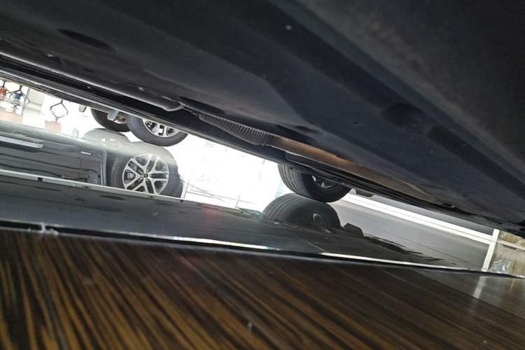 Used Jaguar XFL 2022 XFL 2.0T P250 Two-Wheel-Drive Prestige Luxury Edition Chassis Front Right