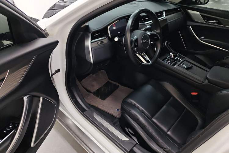 Used Jaguar XFL 2022 XFL 2.0T P200 Two-Wheel-Drive Elite Luxury Edition Driver Seat