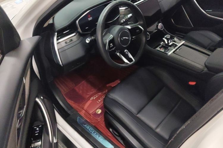 Used Jaguar XFL 2022 XFL 2.0T P200 Two-Wheel-Drive Elite Luxury Edition Driver Seat