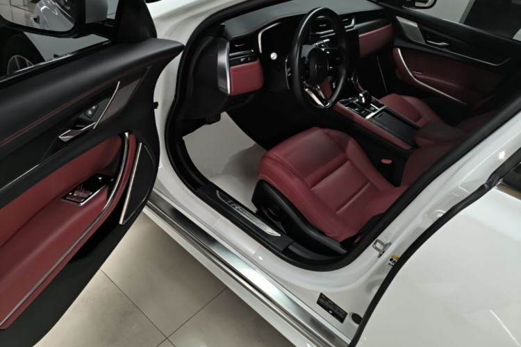 Used Jaguar XFL 2022 XFL 2.0T P250 Two-Wheel-Drive Elite Sport Edition Driver Seat