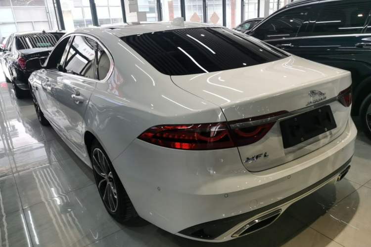 Used Jaguar XFL 2022 XFL 2.0T P250 Two-Wheel-Drive Elite Sport Edition Exterior 2
