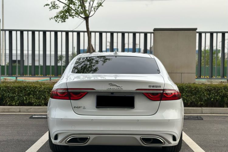 Used Jaguar XFL 2022 XFL 2.0T P200 Two-Wheel-Drive Elite Luxury Edition Exterior 4