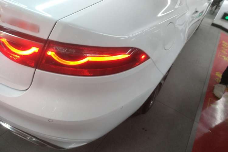 Used Jaguar XFL 2022 XFL 2.0T P200 Two-Wheel-Drive Elite Luxury Edition Exterior 6