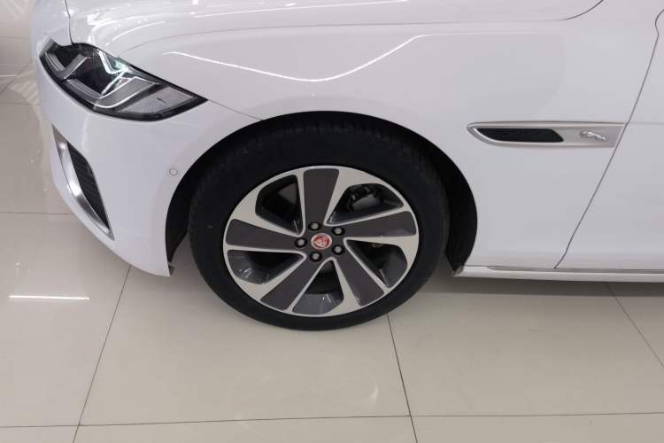Used Jaguar XFL 2022 XFL 2.0T P200 Two-Wheel-Drive Elite Luxury Edition Exterior 7