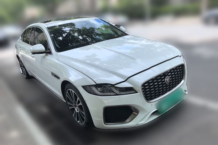 Used Jaguar XFL 2022 XFL 2.0T P250 Two-Wheel-Drive Prestige Luxury Edition Front Right 45 Deg
