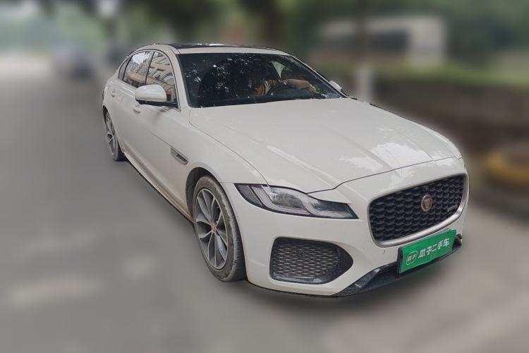 Used Jaguar XFL 2022 XFL 2.0T P250 Two-Wheel-Drive Elite Sport Edition Front Right 45 Deg