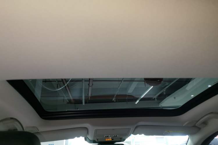 Used Jaguar XFL 2022 XFL 2.0T P200 Two-Wheel-Drive Elite Luxury Edition Headliner