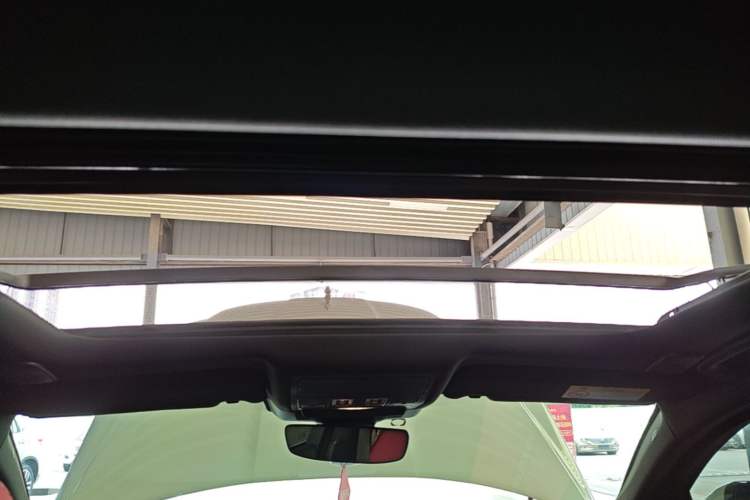 Used Jaguar XFL 2022 XFL 2.0T P250 Two-Wheel-Drive Elite Sport Edition Headliner