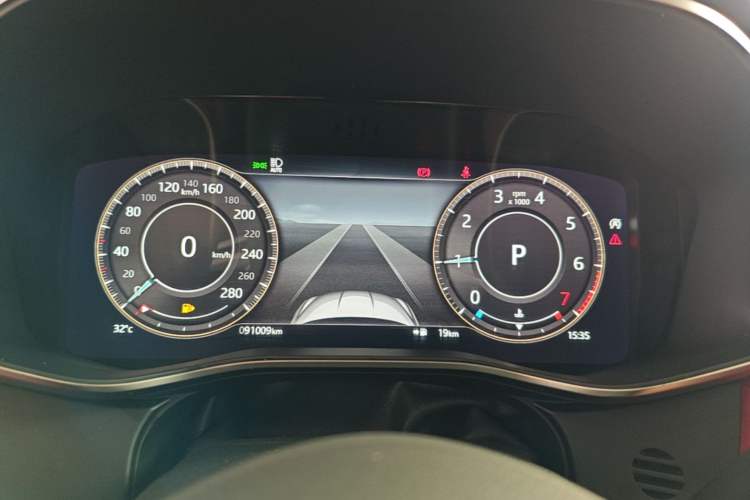 Used Jaguar XFL 2022 XFL 2.0T P250 Two-Wheel-Drive Elite Sport Edition Instrument Cluster