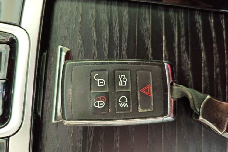 Used Jaguar XFL 2022 XFL 2.0T P250 Two-Wheel-Drive Elite Sport Edition Interior 1