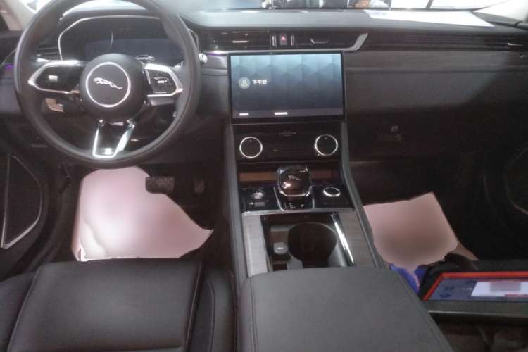Used Jaguar XFL 2022 XFL 2.0T P200 Two-Wheel-Drive Elite Luxury Edition Interior 2