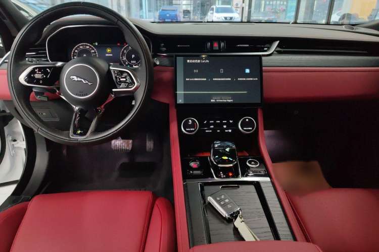 Used Jaguar XFL 2022 XFL 2.0T P250 Two-Wheel-Drive Elite Sport Edition Interior 3