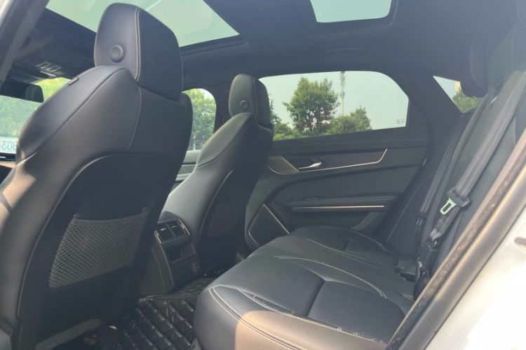 Used Jaguar XFL 2022 XFL 2.0T P250 Two-Wheel-Drive Elite Sport Edition Interior 3
