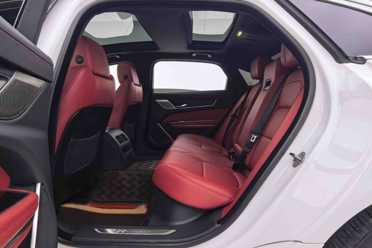 Used Jaguar XFL 2022 XFL 2.0T P250 Two-Wheel-Drive Elite Sport Edition Interior 4