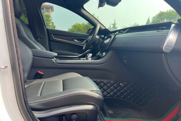 Used Jaguar XFL 2022 XFL 2.0T P250 Two-Wheel-Drive Elite Sport Edition Interior 4