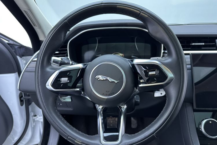 Used Jaguar XFL 2022 XFL 2.0T P200 Two-Wheel-Drive Elite Luxury Edition Interior 7