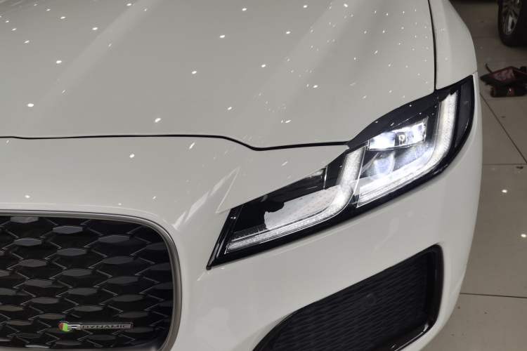 Used Jaguar XFL 2022 XFL 2.0T P250 Two-Wheel-Drive Elite Sport Edition Left Front Headlight
