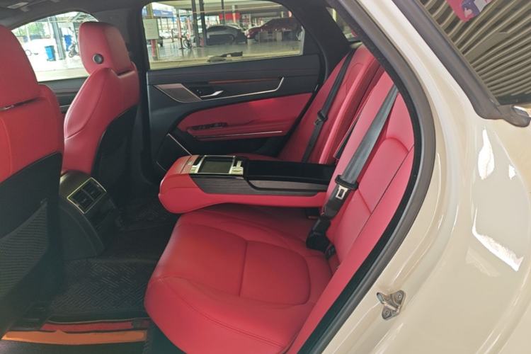 Used Jaguar XFL 2022 XFL 2.0T P250 Two-Wheel-Drive Elite Sport Edition Left Rear Seat