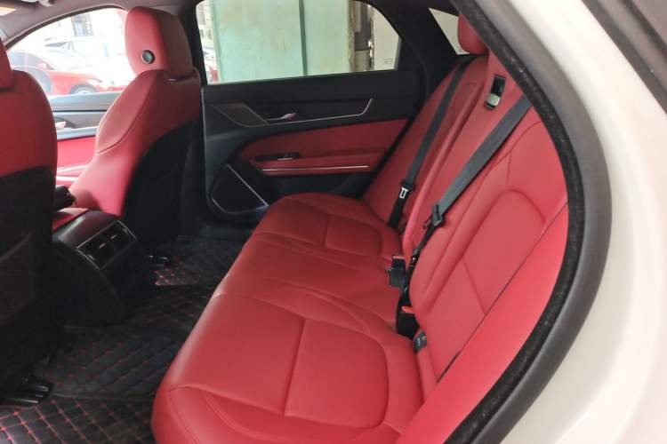 Used Jaguar XFL 2022 XFL 2.0T P250 Two-Wheel-Drive Elite Sport Edition Left Rear Seat