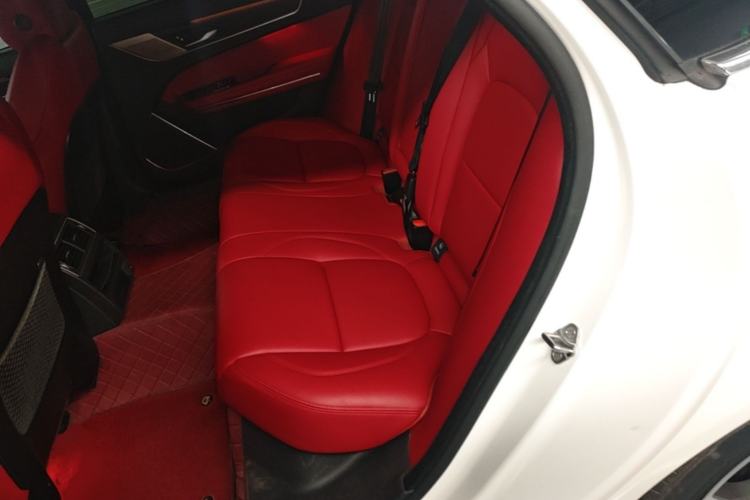 Used Jaguar XFL 2022 XFL 2.0T P250 Two-Wheel-Drive Elite Sport Edition Left Rear Seat