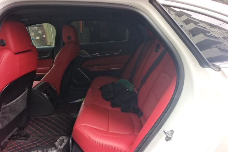 Used Jaguar XFL 2022 XFL 2.0T P250 Two-Wheel-Drive Elite Sport Edition Left Rear Seat