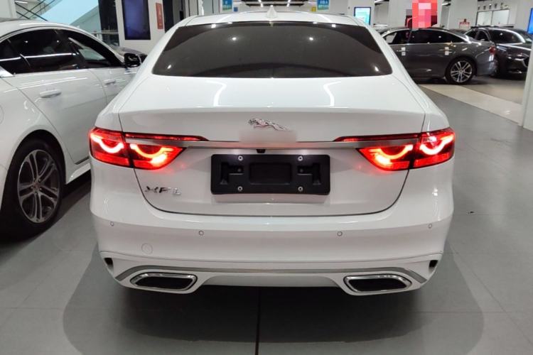 Used Jaguar XFL 2022 XFL 2.0T P200 Two-Wheel-Drive Elite Luxury Edition Rear