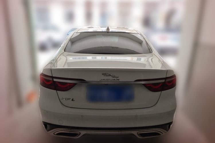 Used Jaguar XFL 2022 XFL 2.0T P250 Two-Wheel-Drive Elite Sport Edition Rear