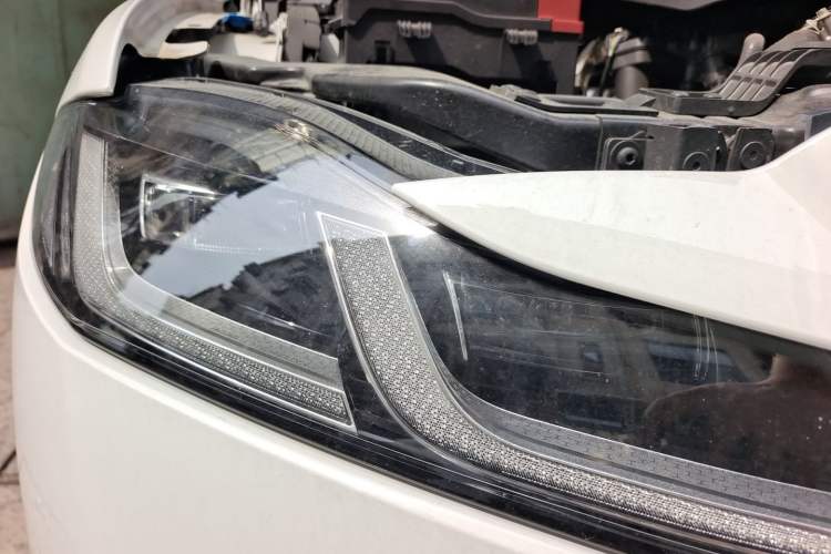 Used Jaguar XFL 2022 XFL 2.0T P250 Two-Wheel-Drive Elite Sport Edition Right Front Headlight