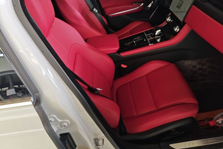 Used Jaguar XFL 2022 XFL 2.0T P250 Two-Wheel-Drive Elite Sport Edition Right Front Seat