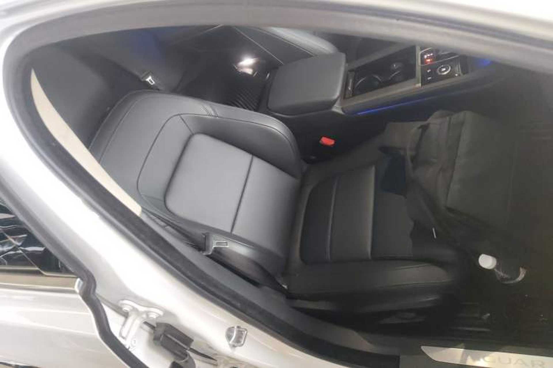 Used Jaguar XFL 2022 XFL 2.0T P200 Two-Wheel-Drive Elite Luxury Edition Right Front Seat
