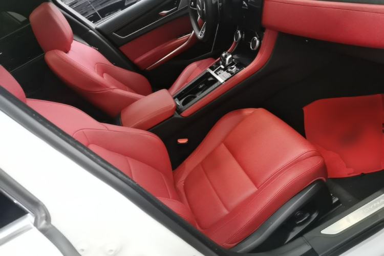 Used Jaguar XFL 2022 XFL 2.0T P250 Two-Wheel-Drive Elite Sport Edition Right Front Seat