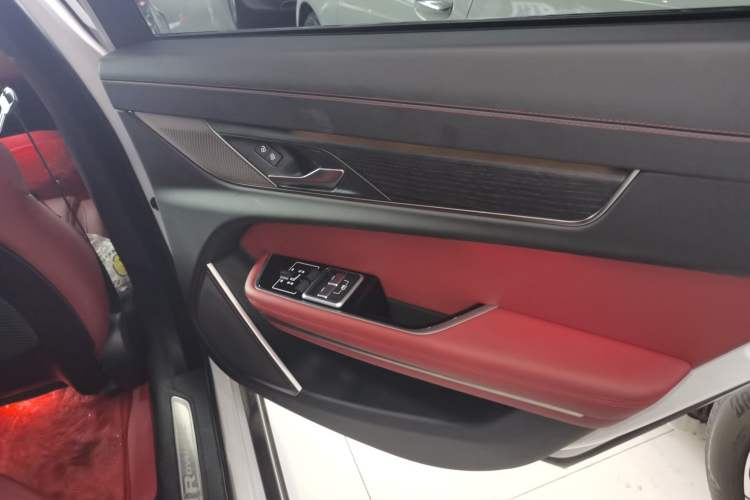 Used Jaguar XFL 2022 XFL 2.0T P250 Two-Wheel-Drive Elite Sport Edition Right Rear Door Interior