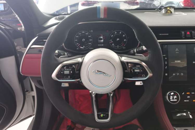 Used Jaguar XFL 2022 XFL 2.0T P250 Two-Wheel-Drive Elite Sport Edition Steering Wheel