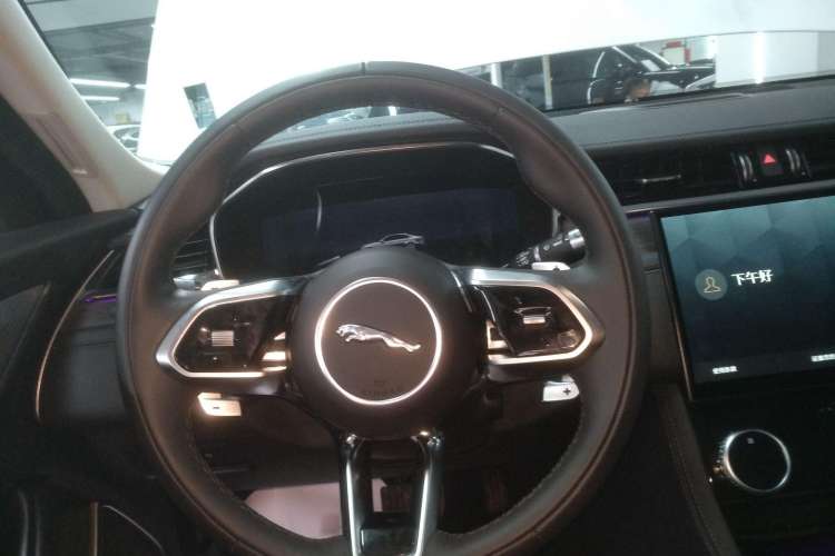 Used Jaguar XFL 2022 XFL 2.0T P200 Two-Wheel-Drive Elite Luxury Edition Steering Wheel