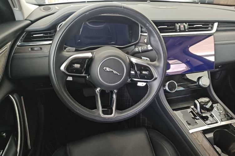 Used Jaguar XFL 2022 XFL 2.0T P250 Two-Wheel-Drive Prestige Luxury Edition Steering Wheel