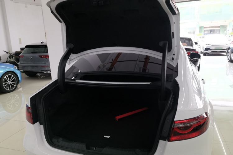 Used Jaguar XFL 2022 XFL 2.0T P200 Two-Wheel-Drive Elite Luxury Edition Trunk